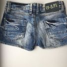 Продаю: Шорты женские джинсовые короткие новые G Star размер М 27 голубые синие джинса ткань стрейч стретч сзади карманы сбоку маленькие разрезы Доставка...