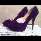 Продаю: Туфли новые женские замшевые фиолетовые сиреневые Prada Италия размер 39 замша натуральная на платформе 2 см каблук шпилька 11 см внутри кожа...