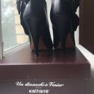 Продаю: Ботильоны б/у ( одевались 1 один раз в ресторан на автомобиле ) кожаные чёрные женские короткие Kalliste Италия размер 39 кожа мягкая натуральная...