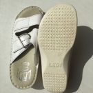 Продаю: Шлепки тапки новые женские белые кожаные ортопедические медицинская Обувь размер 36 ( могут на 36 и на 35 35,5 подойти стелька 22.8 22.9 23 см )...
